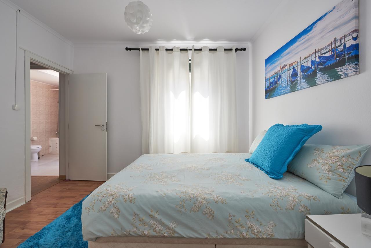 Apartment T3 In Casa Da Mariquinhas Lissabon